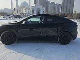 Tesla Model Y 2023 года за 14 800 000 тг. в Астана – фото 3