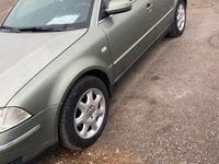 Volkswagen Passat 2001 годаүшін2 600 000 тг. в Алматы