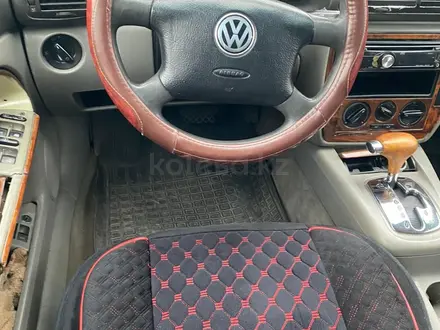 Volkswagen Passat 2001 года за 2 600 000 тг. в Алматы – фото 6