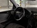 Mercedes-Benz E 320 1999 годаүшін4 050 000 тг. в Алматы – фото 16