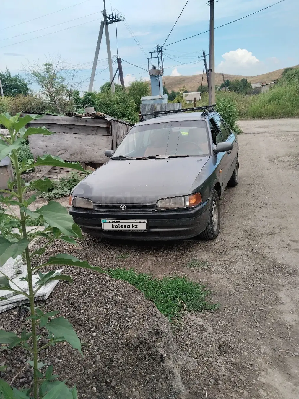 Mazda 323, 1992