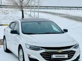 Chevrolet Malibu 2020 года за 9 800 000 тг. в Туркестан – фото 2