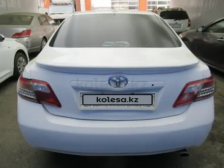 Toyota Camry 2008 года за 3 081 750 тг. в Актобе – фото 2