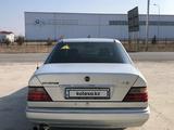 Mercedes-Benz E 320 1995 годаfor2 000 000 тг. в Тараз – фото 2