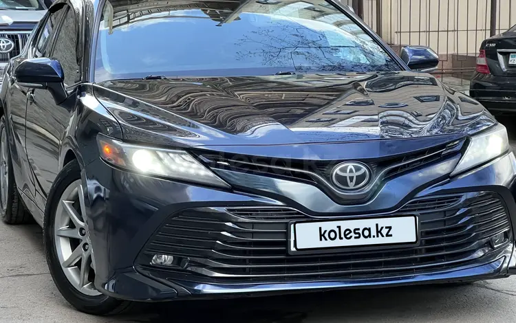 Toyota Camry 2019 года за 12 550 000 тг. в Алматы