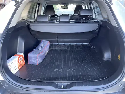 Toyota RAV4 2021 года за 15 800 000 тг. в Астана – фото 15