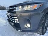 Toyota Highlander 2019 года за 12 000 000 тг. в Аксай – фото 2