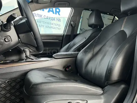 Toyota Camry 2019 года за 16 650 000 тг. в Шымкент – фото 15