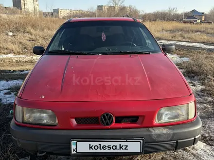 Volkswagen Passat 1990 года за 900 000 тг. в Караганда