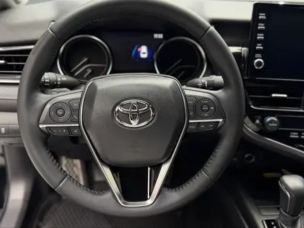 Toyota Camry 2024 года за 18 500 000 тг. в Петропавловск – фото 14