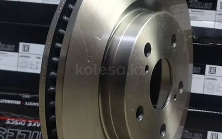 Тормозной диск передний Камри-70 за 33 000 тг. в Алматы