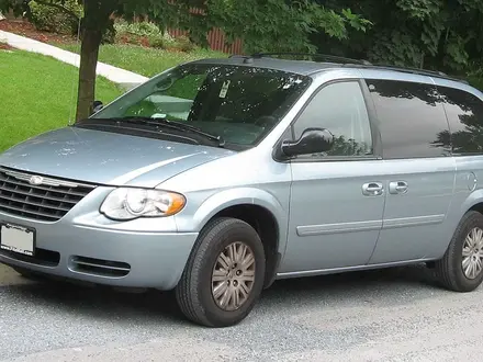 Chrysler Town and Country 2007 года за 260 000 тг. в Павлодар