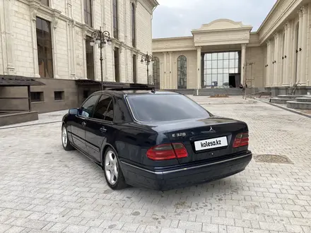 Mercedes-Benz E 320 2000 года за 4 500 000 тг. в Алматы – фото 4