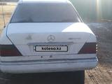 Mercedes-Benz E 200 1994 года за 1 200 000 тг. в Мерке – фото 4