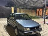 Volkswagen Golf 1995 годаfor1 650 000 тг. в Тараз