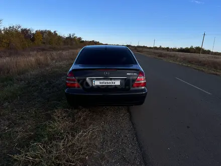 Mercedes-Benz E 240 2002 года за 5 200 000 тг. в Павлодар – фото 3