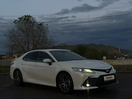 Toyota Camry 2024 года за 18 500 000 тг. в Усть-Каменогорск – фото 2
