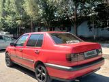 Volkswagen Vento 1993 годаfor950 000 тг. в Алматы