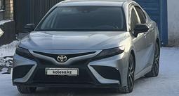 Toyota Camry 2020 года за 14 500 000 тг. в Астана – фото 4