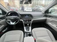 Hyundai Elantra 2019 года за 5 500 000 тг. в Актау