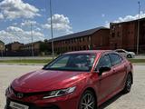 Toyota Camry 2021 года за 14 000 000 тг. в Уральск