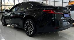 Toyota Camry Luxe 2026 года за 24 190 000 тг. в Щучинск – фото 2