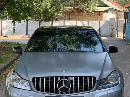 Mercedes-Benz C 250 2013 года за 7 300 000 тг. в Астана – фото 2