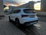 Hyundai Santa Fe 2023 годаүшін22 100 000 тг. в Астана