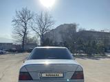 Mercedes-Benz E 280 1993 года за 2 400 000 тг. в Алматы – фото 4