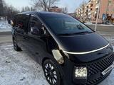Hyundai Staria 2025 года за 29 800 000 тг. в Актобе – фото 4