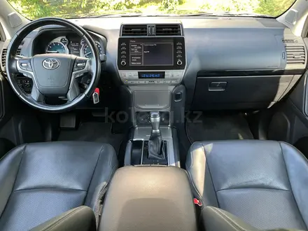 Toyota Land Cruiser Prado 2022 года за 25 270 000 тг. в Алматы – фото 11