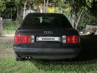 Audi 100