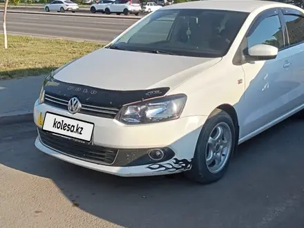 Volkswagen Polo 2011 года за 4 100 000 тг. в Астана – фото 2