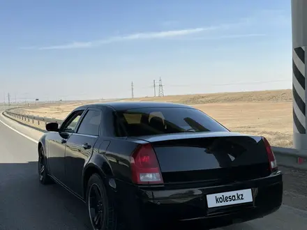 Chrysler 300C 2005 года за 6 000 000 тг. в Жанаозен – фото 8