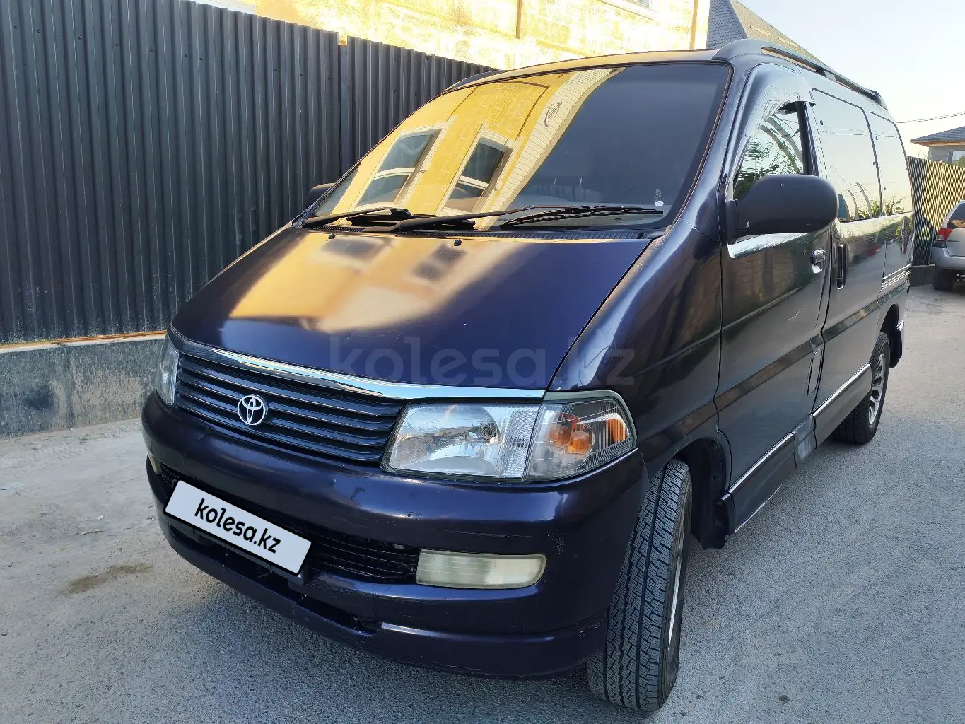 Toyota HiAce Regius, 1997