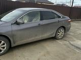 Toyota Camry 2015 года за 6 100 000 тг. в Атырау – фото 3