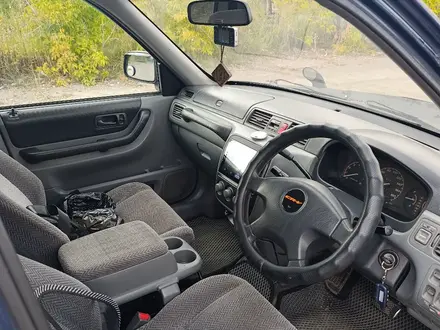 Honda CR-V 1997 года за 2 300 000 тг. в Караганда – фото 4