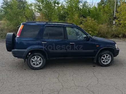 Honda CR-V 1997 года за 2 300 000 тг. в Караганда – фото 6