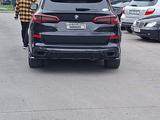 BMW X5 2019 года за 27 200 000 тг. в Уральск – фото 4