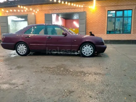 Mercedes-Benz E 280 1996 года за 2 500 000 тг. в Кызылорда – фото 7