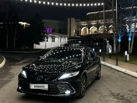 Toyota Camry 2023 года за 20 500 000 тг. в Астана – фото 3