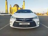 Toyota Camry 2015 годаүшін10 800 000 тг. в Семей – фото 3