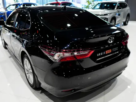 Toyota Camry 2021 года за 13 990 000 тг. в Тараз – фото 5