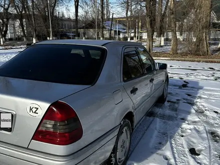 Mercedes-Benz C 200 1994 года за 1 700 000 тг. в Талдыкорган – фото 3