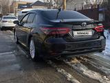 Toyota Camry 2019 годаfor15 000 000 тг. в Шымкент – фото 3