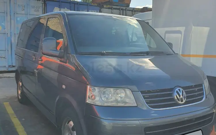 Volkswagen Caravelle 2007 года за 8 000 000 тг. в Караганда