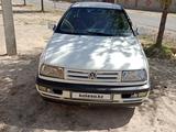 Volkswagen Vento 1992 годаfor1 200 000 тг. в Шымкент