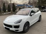 Porsche Cayenne 2015 года за 28 000 000 тг. в Алматы