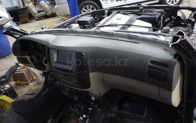 Двигатель на Toyota LC 100 за 10 000 тг. в Алматы