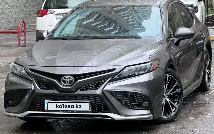 Toyota Camry 2019 года за 11 770 000 тг. в Алматы